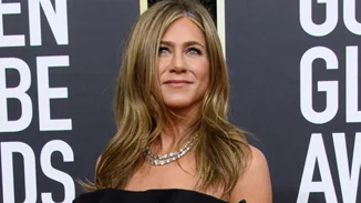 Η Jennifer Aniston ελπίζει ότι η επόμενη σχέση της θα είναι με κάποιον "εκτός Hollywood"