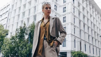 Το αγαπημένο Bazaar της Helmi επιστρέφει για να ανανεώσεις το στιλ σου με έκπτωση έως και 80%