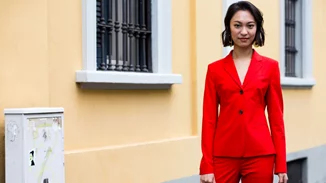 Tα μυστικά για να δείχνεις κομψή μ' ένα oversized σακάκι