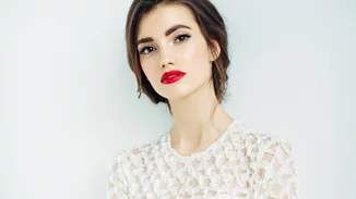 Πώς να βαφτώ του Αγίου Βαλεντίνου; | 10 ιδέες μακιγιάζ για άκρως θηλυκό look