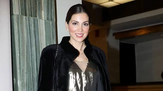 Βαρέθηκες το τζιν παντελόνι; To λευκό παντελόνι της Σταματίνας Τσιμτσιλή από Stradivarius είναι ιδανικό για την άνοιξη