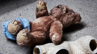 Γερμανία | Ανατριχίλα με 44χρονο μπέιμπι σίτερ που κακοποιούσε βρέφη - Τα νάρκωνε για να μην ουρλιάζουν