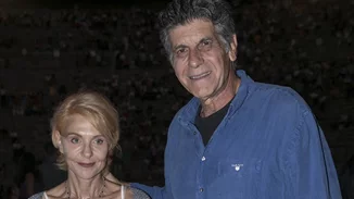 Γιάννης Μπέζος - Ναταλία Τσαλίκη | Σε σπάνια δημόσια εμφάνιση με την 35χρονη κόρη τους, Ηρώ Μπέζου