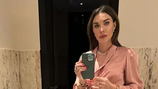 Τατιάνα Στεφανίδου | Με maxi φόρεμα στο αγαπημένο μας καλοκαιρινό χρώμα