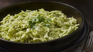 Η viral σαλάτα της "πράσινης Θεάς" | Ιδανική για το γραφείο και τις μέρες που δεν έχεις έμπνευση