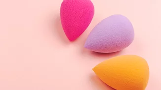 Beauty Blender | Πώς να το χρησιμοποιήσεις (like a pro)