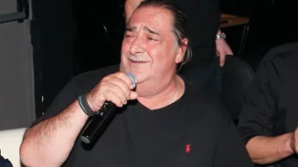 Βασίλης Καρράς | Σε λαϊκό προσκύνημα η σορός του - Πότε θα γίνει η κηδεία