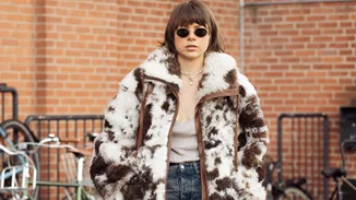 5 κομμάτια σε cow print από τη Zara που θα σε πείσουν να υιοθετήσεις την ανατρεπτική τάση