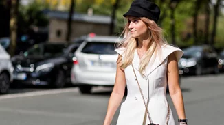 Αυτά είναι τα flat σανδάλια από Stradivarius που φορούν όλες οι fashionistas