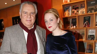 Λένα Παπαληγούρα | Το βραβείο που αφιέρωσε στον πατέρα της, τρεις μήνες πριν από τον θανατό του