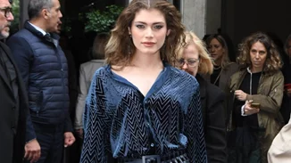 10 everyday μποτάκια με τετράγωνο τακούνι που συνδυάζουν άνεση με κομψότητα