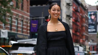 Πώς θα είσαι minimal chic σε μια βραδινή έξοδο του καλοκαιριού