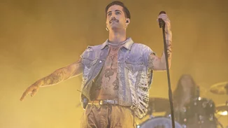 Ξεσήκωσαν το ΟΑΚΑ οι Maneskin | Ο Damiano David πιο σέξι από ποτέ