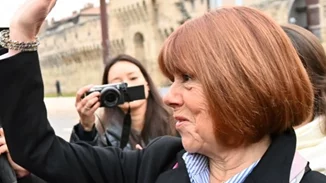 Γαλλία | Ένοχος ο Pelicot και οι 50 βιαστές της Gisele - 20 χρόνια κάθειρξη στον πρώην σύζυγό της - Οργή για τις 3 αποφυλακίσεις