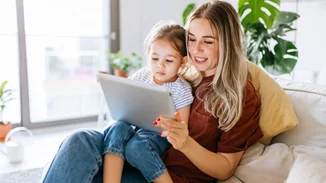 Γνωρίζεις τον κανόνα "3-6-9-12" για τα παιδιά και τις οθόνες;