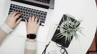 Οκτώ νέες ψηφιακές υπηρεσίες για το 2022 | Όλες οι αλλαγές για ταυτότητες, δίπλωμα οδήγησης, διαζύγια, μεταβιβάσεις