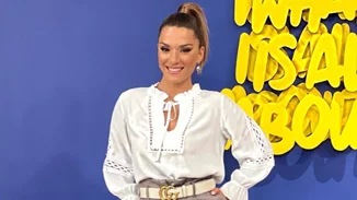 Αναρωτιέσαι πώς θα φορέσεις ένα κοστούμι σε βραδινή έξοδο; Η Βάσω Λασκαράκη προτείνει τον πιο σύγχρονο τρόπο