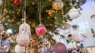 Δημοτικά σχολεία της νησιωτικής χώρας "ενώθηκαν" για να γιορτάσουν μαζί τα Χριστούγεννα