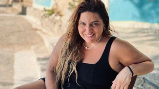 Δανάη Μπάρκα | Φόρεσε το κολακευτικό σορτς για γυναίκες με καμπύλες