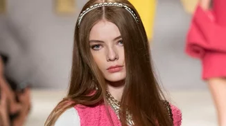 Σίγουρη επένδυση | Το luxury αξεσουάρ μαλλιών που αναβαθμίζει κάθε εμφάνιση