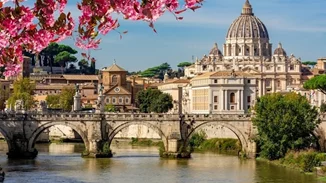 Πέντε ιδανικοί ευρωπαϊκοί προορισμοί για να ταξιδέψεις την άνοιξη