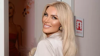 Η Κατερίνα Καινούργιου με vanilla chai νύχια, την τάση-εμμονή των celebrities