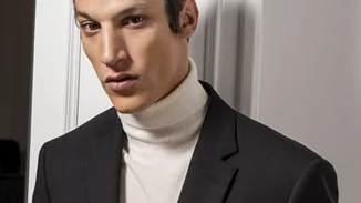 HAIR STYLING ROUTINE