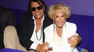 Ζωή Λάσκαρη - Ηλίας Ψινάκης | Ο άγνωστος καβγάς τους μεσοπέλαγα - "Έπαθε μια κρίση και αρχίζει να βρίζει"