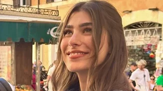 Το ρομαντικό ταξίδι της Χρύσας Μιχαλοπούλου στην Ρώμη | Το σέξι φόρεμα