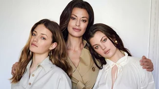 Η Γαία Μερκούρη μάς δείχνει τον χώρο στον οποίο δουλεύει η μητέρα της, Δωροθέα Μερκούρη, μέσα από το πιο cute βίντεο