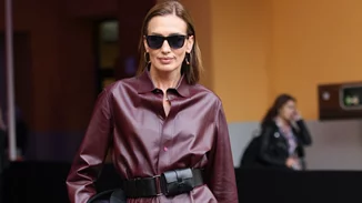 Αυτό είναι το ζεστό πανωφόρι για τον χειμώνα που αυξήθηκε κατά 256% στις νέες συλλογές των brands