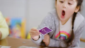 Ποιοτικός χρόνος με τα παιδιά | Η νέα έκδοση της Monopoly κάνει τη μάθηση διασκέδαση