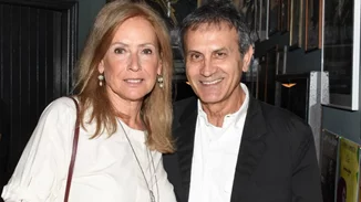 Άννα Νταλάρα | Διακριτικά στο πλευρό του συζύγου της σε κάθε του βήμα