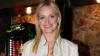 Η Λένα Δροσάκη φόρεσε τις διαχρονικές γόβες που κάθε γυναίκα χρειάζεται στη συλλογή της