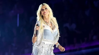 Άννα Βίσση | Βραδινή βόλτα στο Μόναχο με ανατρεπτικό look