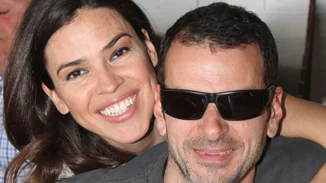 Ναταλία Δραγούμη | Ποζάρει με μαγιό μαζί με την κούκλα 17χρονη κόρη της