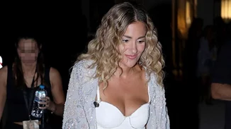 Νατάσα Μποφίλιου | Το boho chic φόρεμά της είναι μία (ωραία) επιλογή για την εποχή