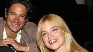 Πάνος Βλάχος & Νατάσα Εξηνταβελώνη για πρώτη φορά μαζί | Η δημόσια εμφάνιση στο θέατρο μαζί με τον μπαμπά της