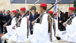 25η Μαρτίου: Εντυπωσιακές εικόνες από τη μεγαλειώδη στρατιωτική παρέλαση της Αθήνας