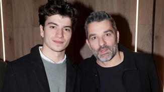 Ο Πέτρος Λαγούτης με τον 22χρονο γιο του Δημήτρη μαζί στην ίδια σειρά: "Χαίρομαι και συγκινούμαι που τον βλέπω"