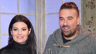 Ισμήνη Αϊβάζη | Σπάνιες φωτογραφίες της 12χρονης κόρης του Γιάννη Αϊβάζη και της Μαρίας Κορινθίου