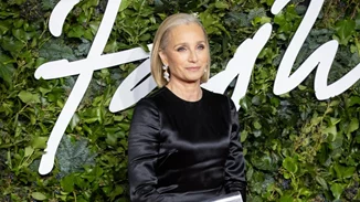 H Kristin Scott Thomas σκηνοθετεί τη Sienna Miller, την Scarlett Johansson και τον εαυτό της