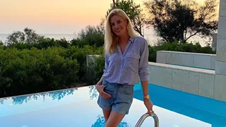 Η Ευαγγελία Αραβανή σε σπάνια βραδινή έξοδο μετά τη γέννηση του γιου της