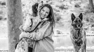 Η Εριέττα Κούρκουλου σε πανικό – Κινδυνεύει να καεί το καταφύγιο ζώων της