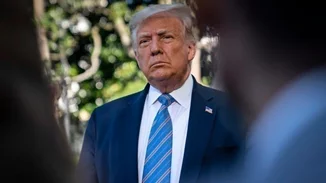 Guardian | Ο Τrump κατηγορείται πως κακοποίησε μοντέλο που του σύστησε ο Epstein