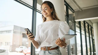 Βραζιλία | Η κυβέρνηση απαγόρευσε τη χρήση κινητών τηλεφώνων στα σχολεία