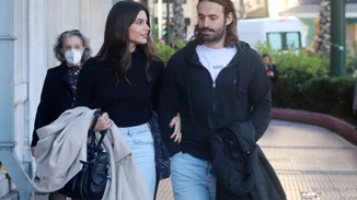 Δανάη Παππά - Λάμπρος Λάζαρης | Η βόλτα του ζευγαριού στο κέντρο της Αθήνας