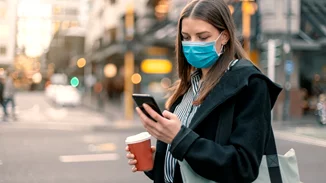 Σε εφαρμογή από σήμερα το "lockdown" για τους ανεμβολίαστους | Τι ισχύει για εργαζόμενους, μεταφορές, εστίαση, γυμναστήρια