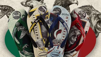 Harry Potter | Η Havaianas παρουσιάζει τη νέα συλλογή της με τους τέσσερις Οίκους του Χόγκουαρτς