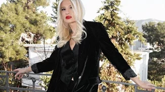 Φαίη Σκορδά | Έκανε το τραπέζι στον ανιψιό της στη μονοκατοικία της στα βόρεια προάστια